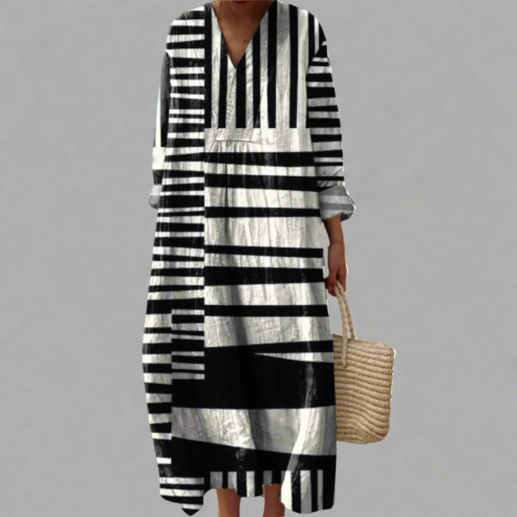 Lydia™ | Elegant Long Sleeve Maxi Dress in Black and White