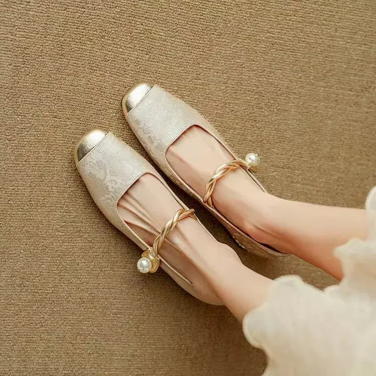 Variant image for Elegant Low Heeled Pumps - Luxurious Vegan Silk Bridal Shoes Low Heel-25