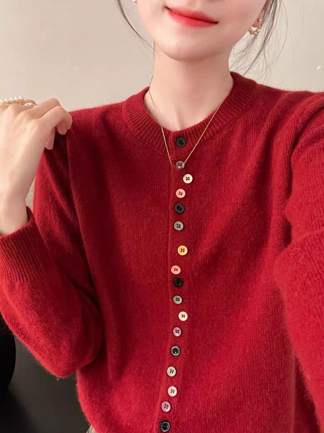 Vana | Timeless Buttoned Cardigan