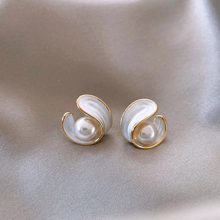 Antoinette™ | Elegant Hypoallergenic Earrings for Women