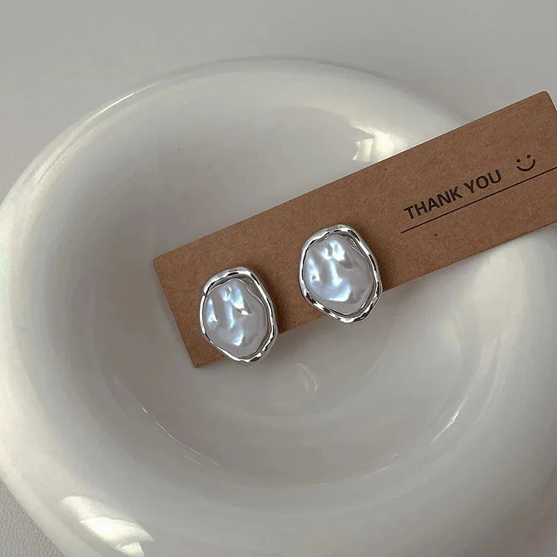 Carmen™ | Elegant Pearl Earrings
