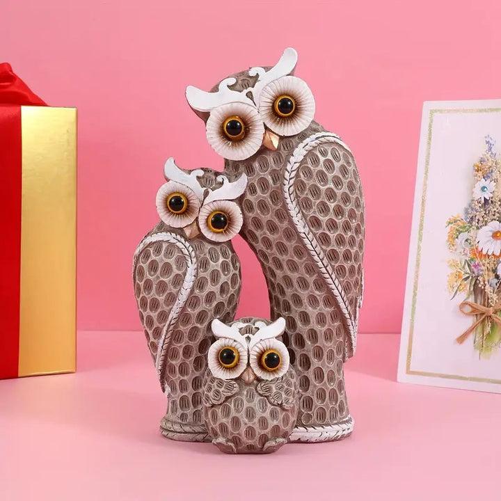 EchoOwlet™ | Captivating Owl Family Figurine