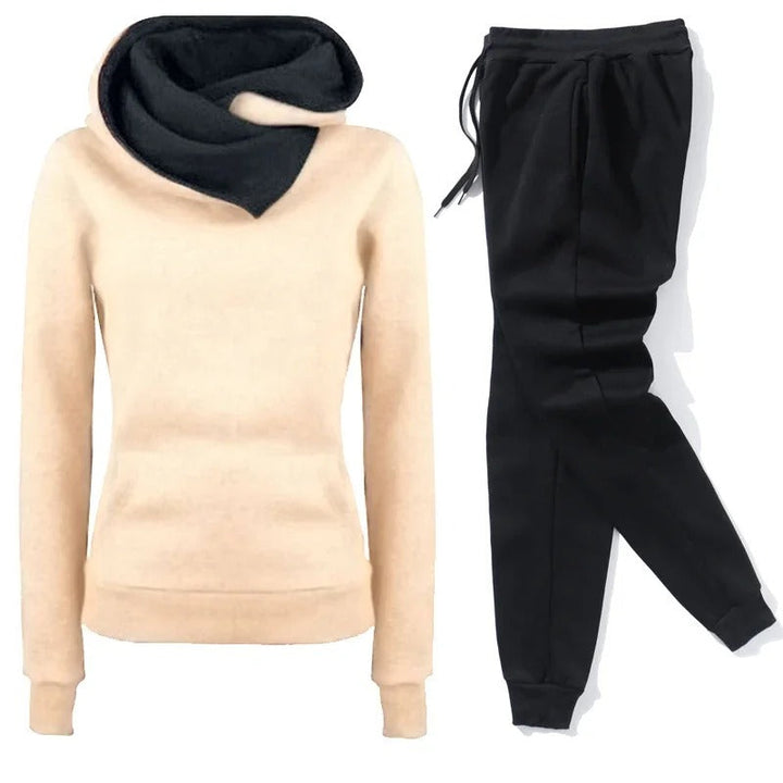 Emily™ | Chic Womens Tracksuit for Style and Comfort 3