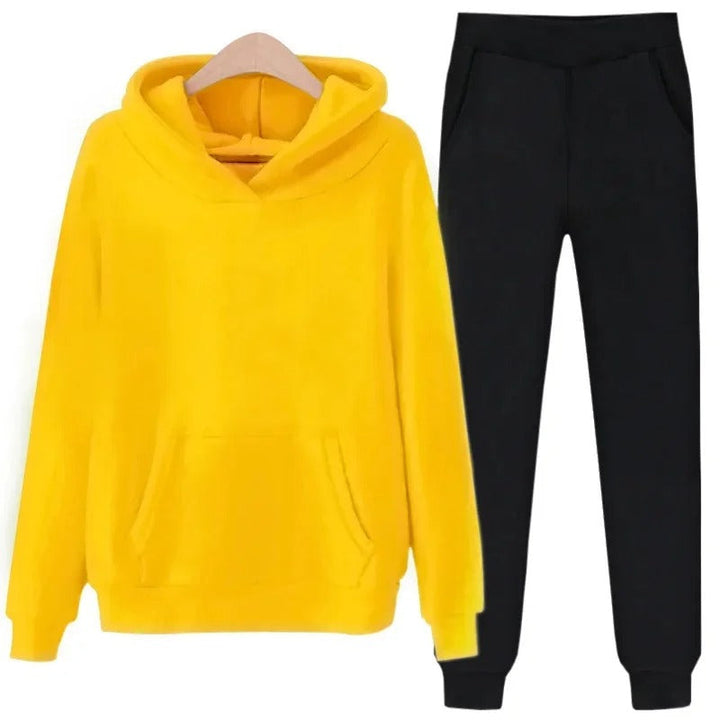 Emily™ | Stylish Sweatshirt And Sweatpants Set For Women 11