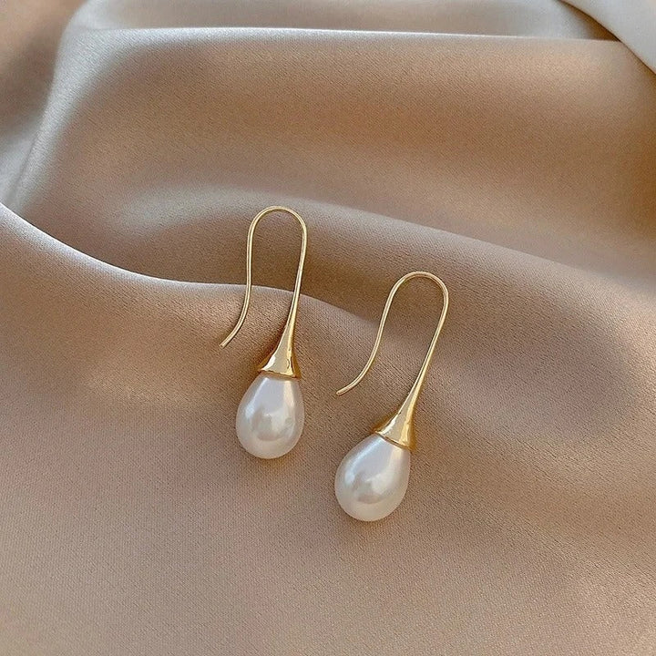 Helena™ | Elegant Pearl Earrings