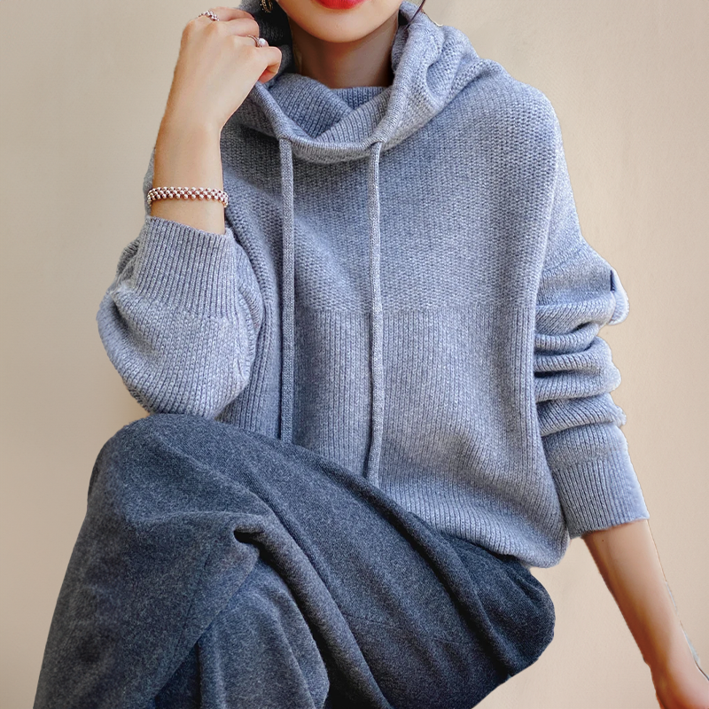 Lia | Elegant Turtleneck Sweater 3