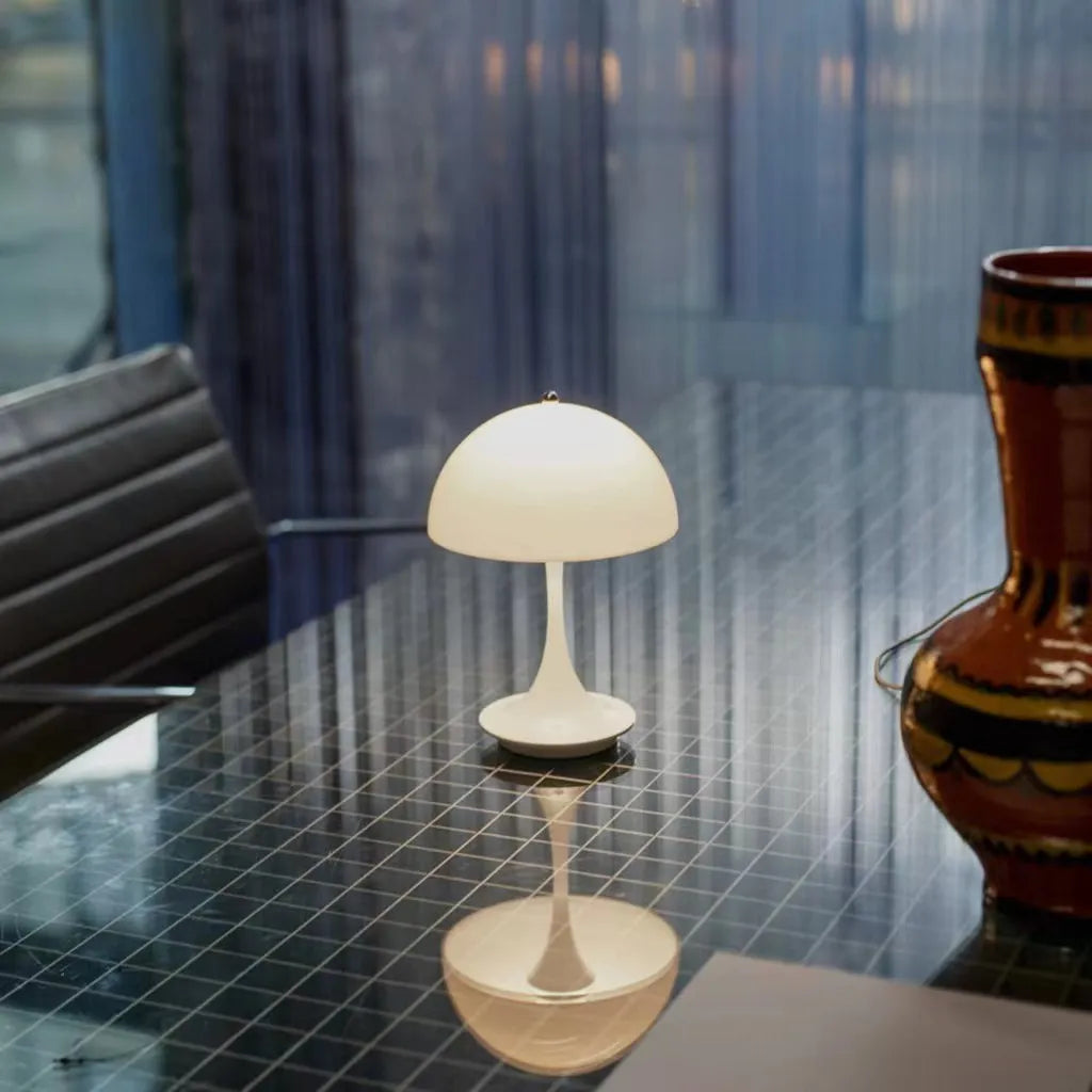 Madrid™ | Elegant Cordless Table Lamp