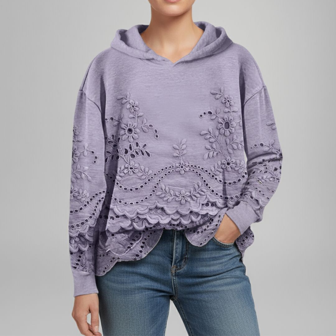 Melinda | Sweater with Lace Details 4