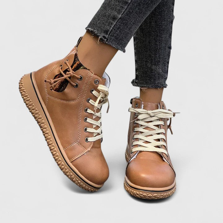 Nyrah™ | Stylish Orthopedic Boots for Women