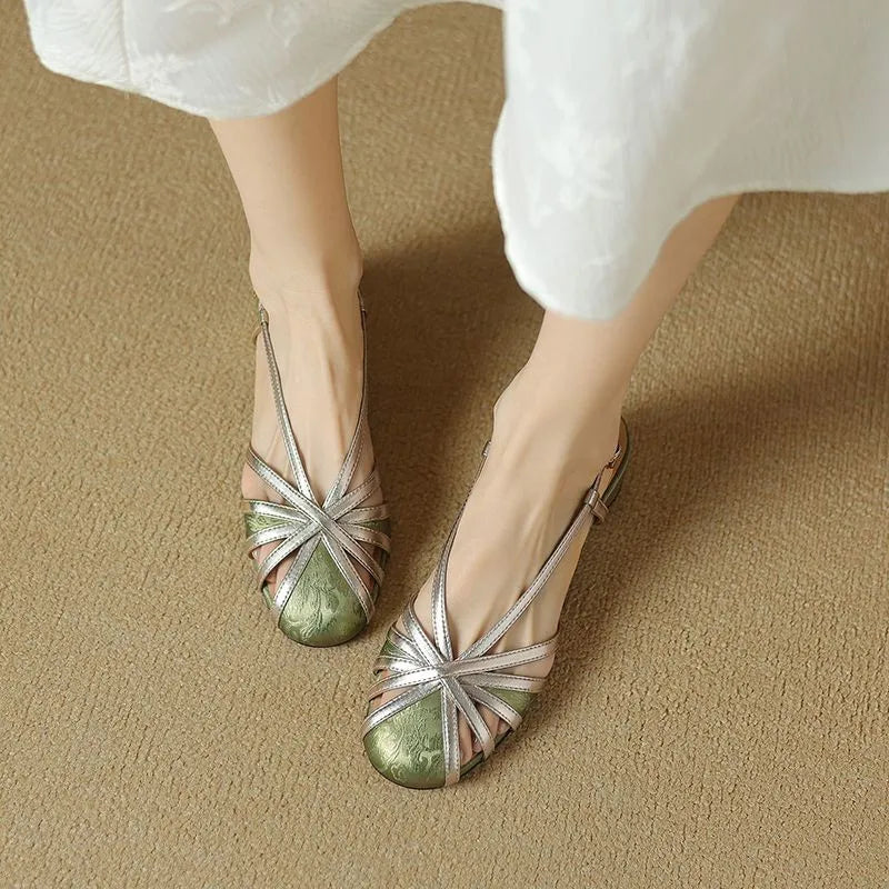 Elegant Sandals for Women - Chic Strappy Design with All-Day Comfort