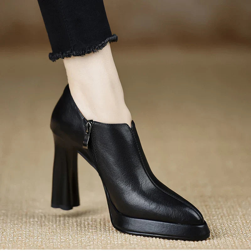 Platform Pump - Elegant Design with All-Day Comfort & Secure Fit