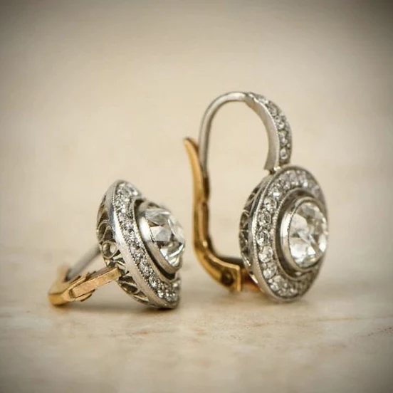 Sophia™ | Elegant Crystal Earrings for Women