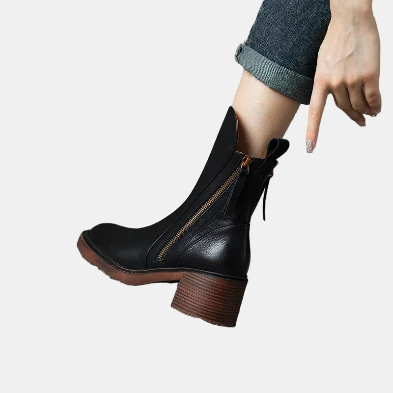 Taylor | Chic Platform Boots 1